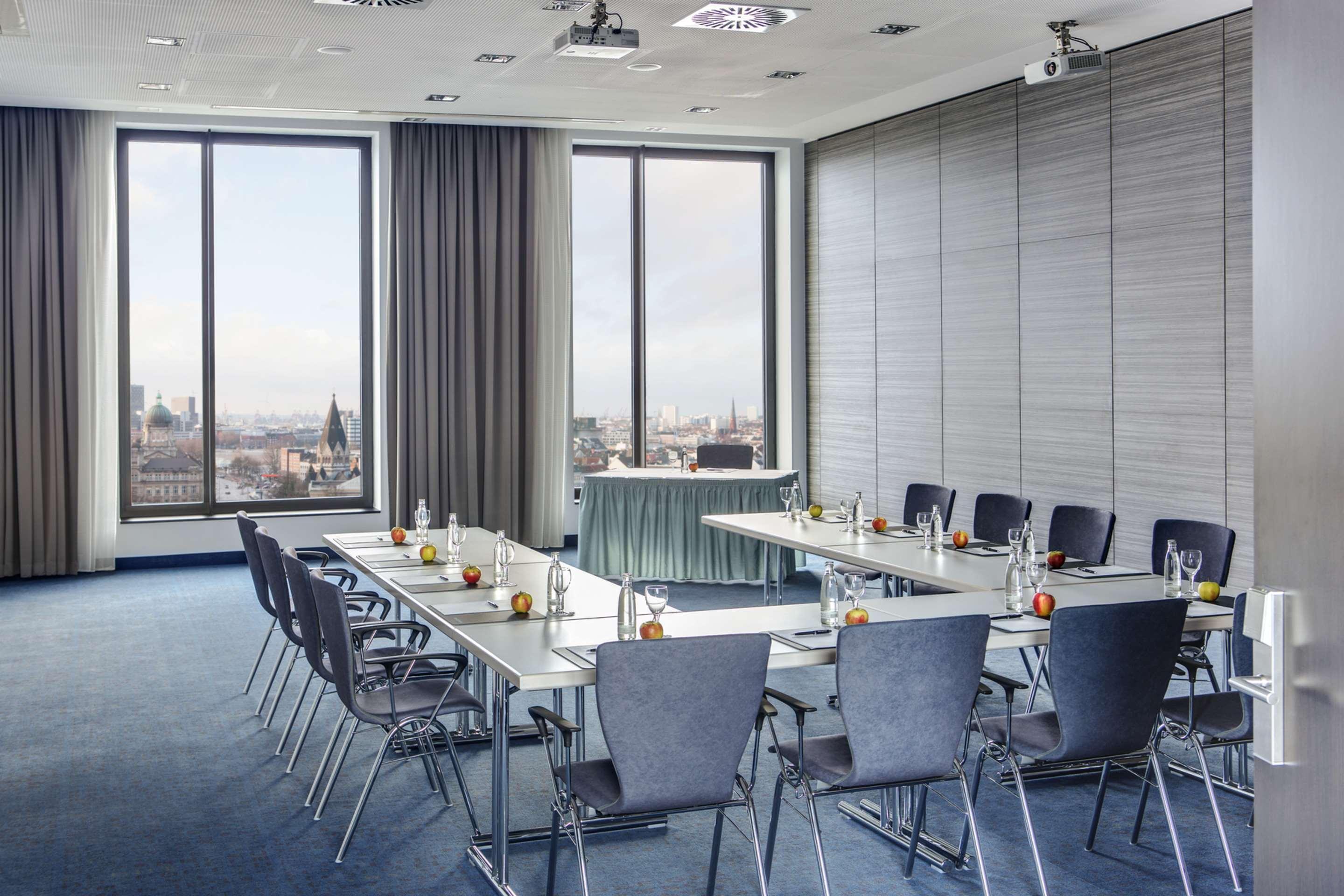 Intercityhotel Hamburg Dammtor-Messe Ngoại thất bức ảnh