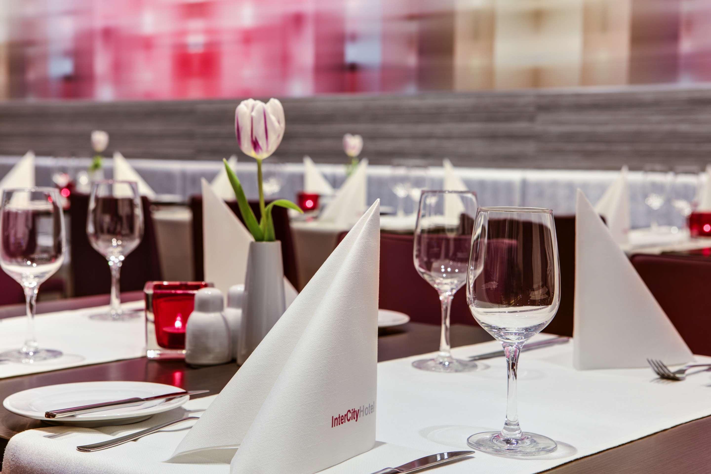 Intercityhotel Hamburg Dammtor-Messe Ngoại thất bức ảnh