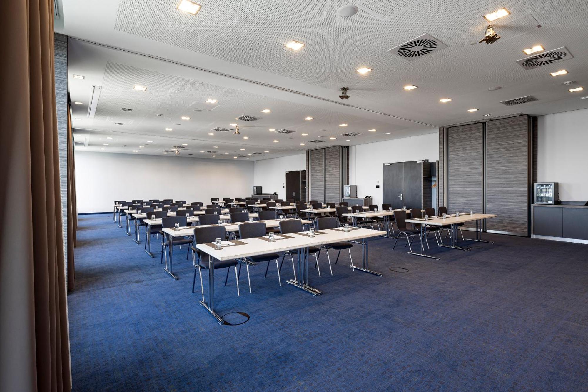 Intercityhotel Hamburg Dammtor-Messe Ngoại thất bức ảnh