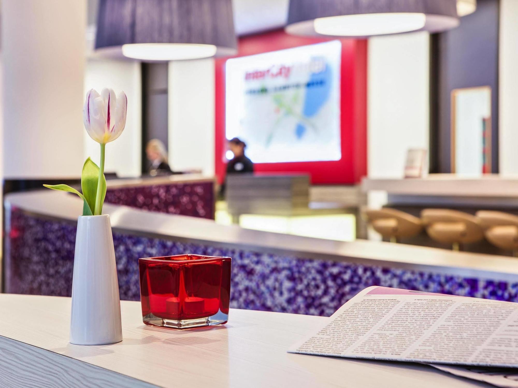 Intercityhotel Hamburg Dammtor-Messe Ngoại thất bức ảnh